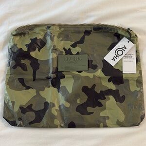 Aloha Collection Max Pouch